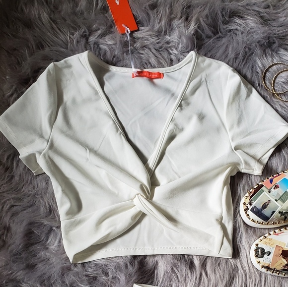 2 piece high waist short set - Picture 3 of 4